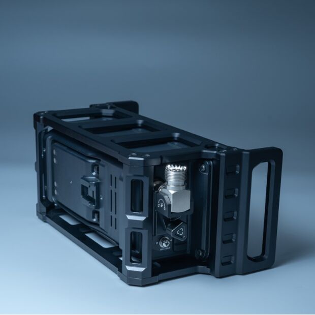 Windcamp RC-2 Antennenhalterung IC-705 mit BNC+ PL